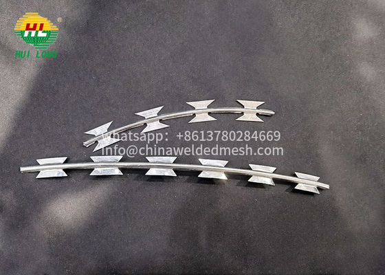 450mm Coils Concertina Barbed Wire high tension for Private Garden