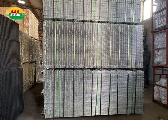 2x2は金網のパネル、ISOを電流を通した金網シートに溶接した
